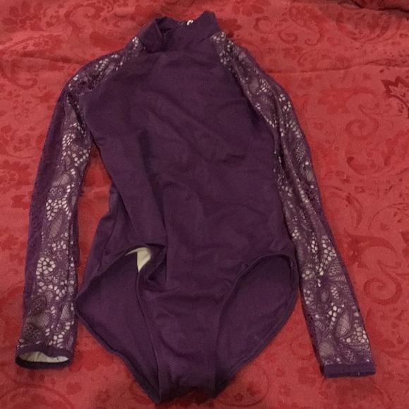 Long sleeve plum leotard